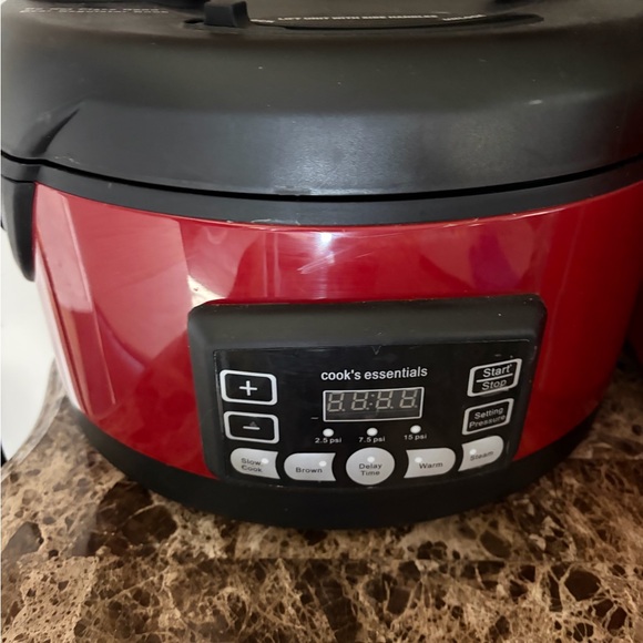 Cook's Essentials Red Multi-Cooker - Picture 1 of 2